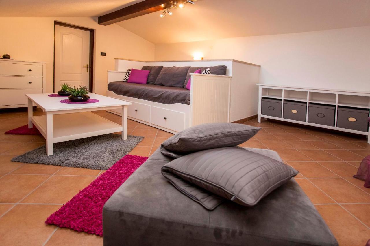 Holiday House Alex Rovinj Buitenkant foto